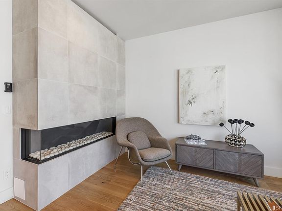 4th image of 39 San Carlos St #301
