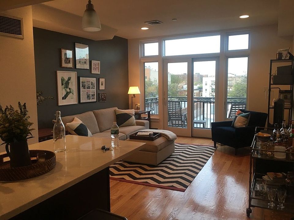 1st image of 3171 38th St APT 4B