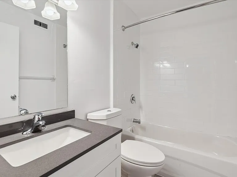 3 Frontenac Rd #1 — Photo 11