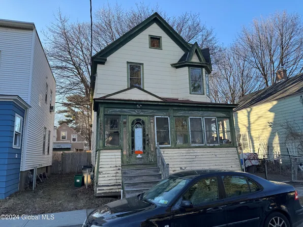 8 Regent Street, Albany, NY 12202