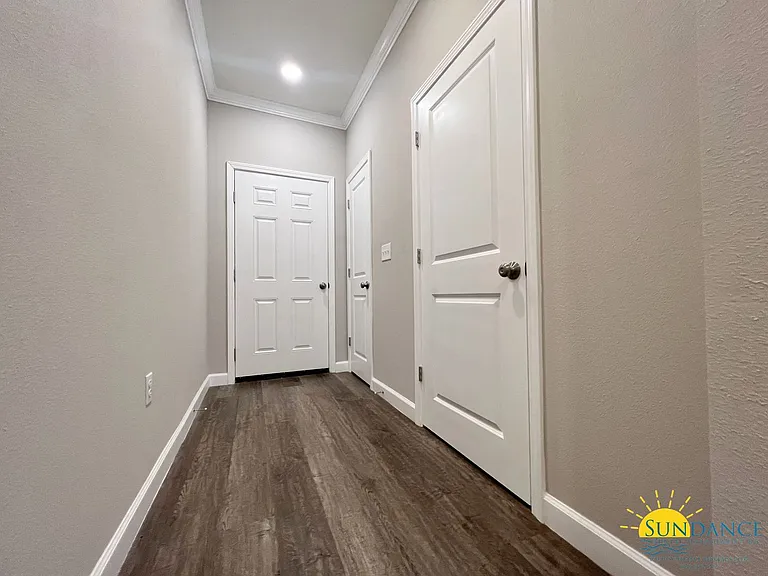 1800 Stable Ln — Photo 11