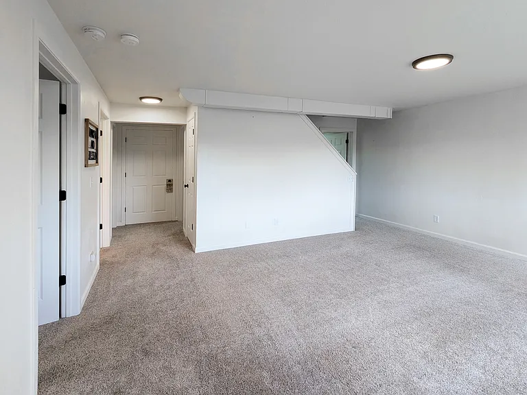 131 Rimrock Ct — Photo 27