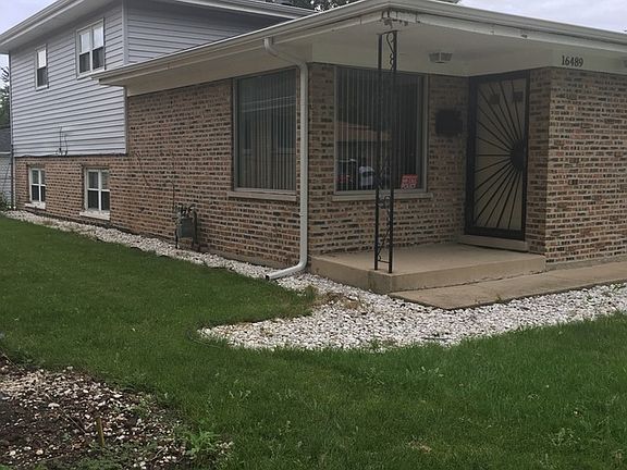 3rd image of 16489 Brockton Ln