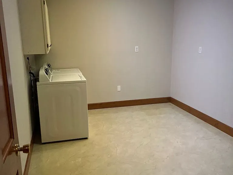 1201 Heartland Dr — Photo 17