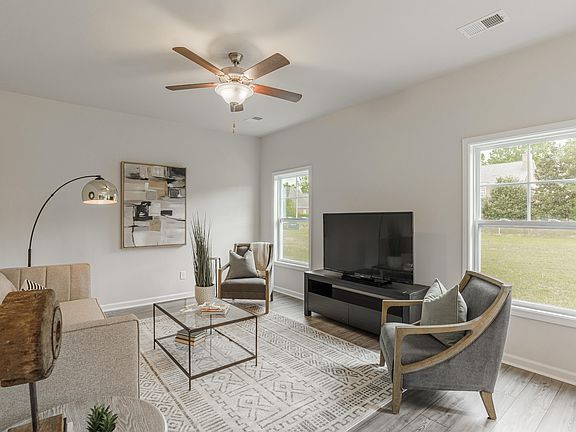 5th image of 3050 Tanbark Oak Ln NW