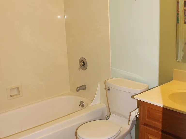 2548 Clearlake Way — Photo 12