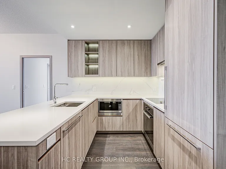 25 McMahon Dr #1703 — Photo 5