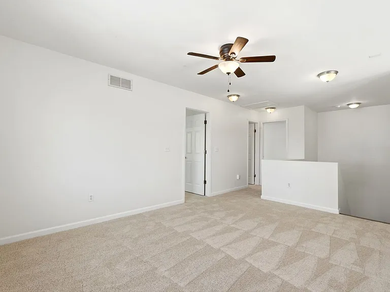 5155 Golden Eagle Pkwy — Photo 15