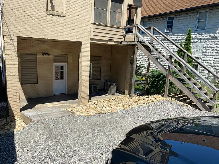 156 Allegheny River Blvd #B — Photo 7