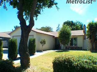 624 Loreli Ln, Patterson, CA 95363