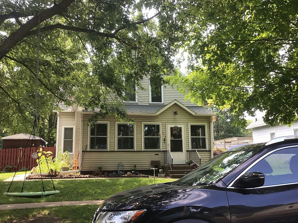 1st image of 215 Winter St
