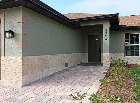 2nd image of 4548 SW 16th Pl