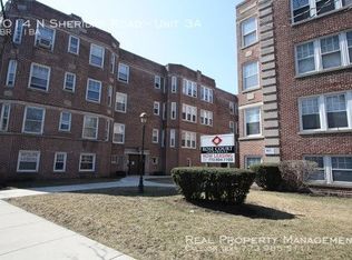 7014 N Sheridan Rd APT 3A, Chicago, IL 60626