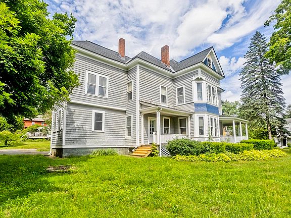 4th image of 102 Church St