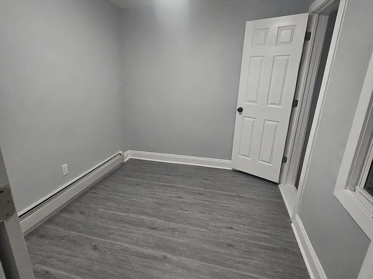 25 Cedar St #2 — Photo 3