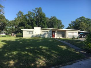 1611 S Meredith Pl, Plant City, FL 33563