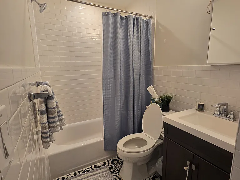 2533 Poplar St #32 — Photo 13