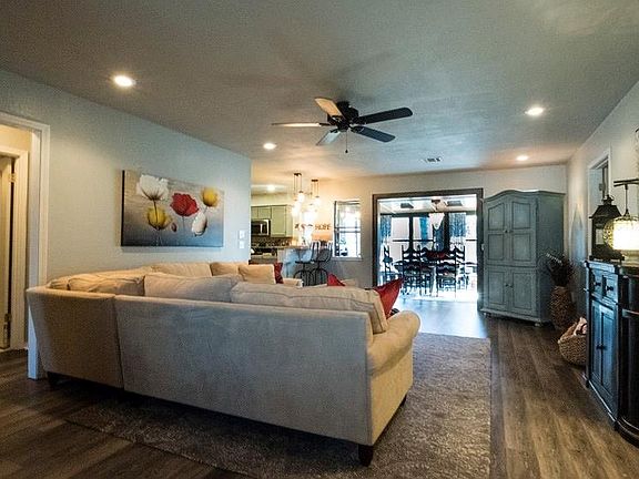2nd image of 3 Constance Cir