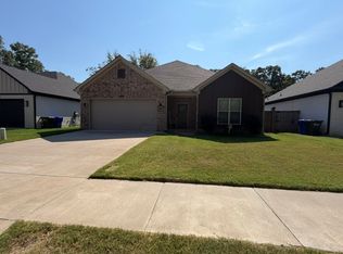 2875 Carmichael Dr, Conway, AR 72034