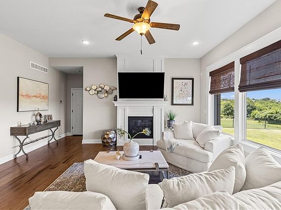 4th image of 4904 N 126th St