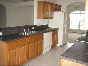 5th image of 652 Brockton Dr