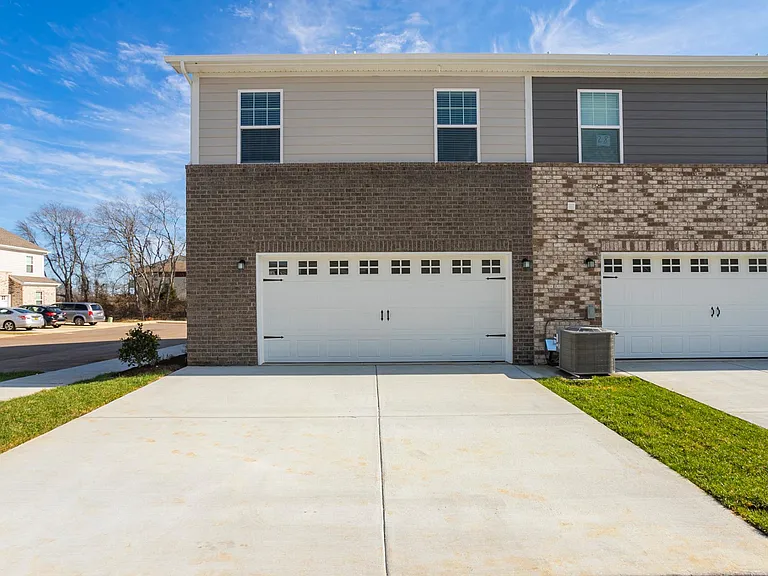 4524 Ropha Ct — Photo 38