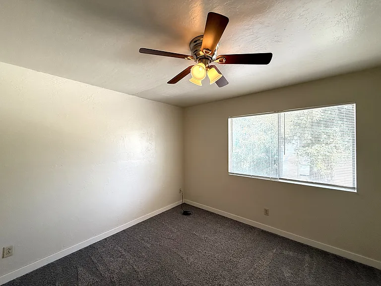 1505 W 3rd St #C — Photo 8