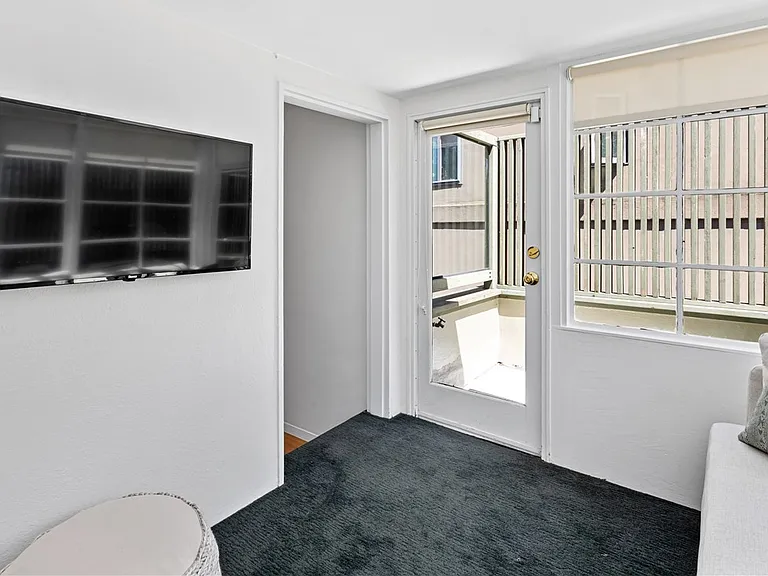 180 Saint Germain Ave — Photo 18