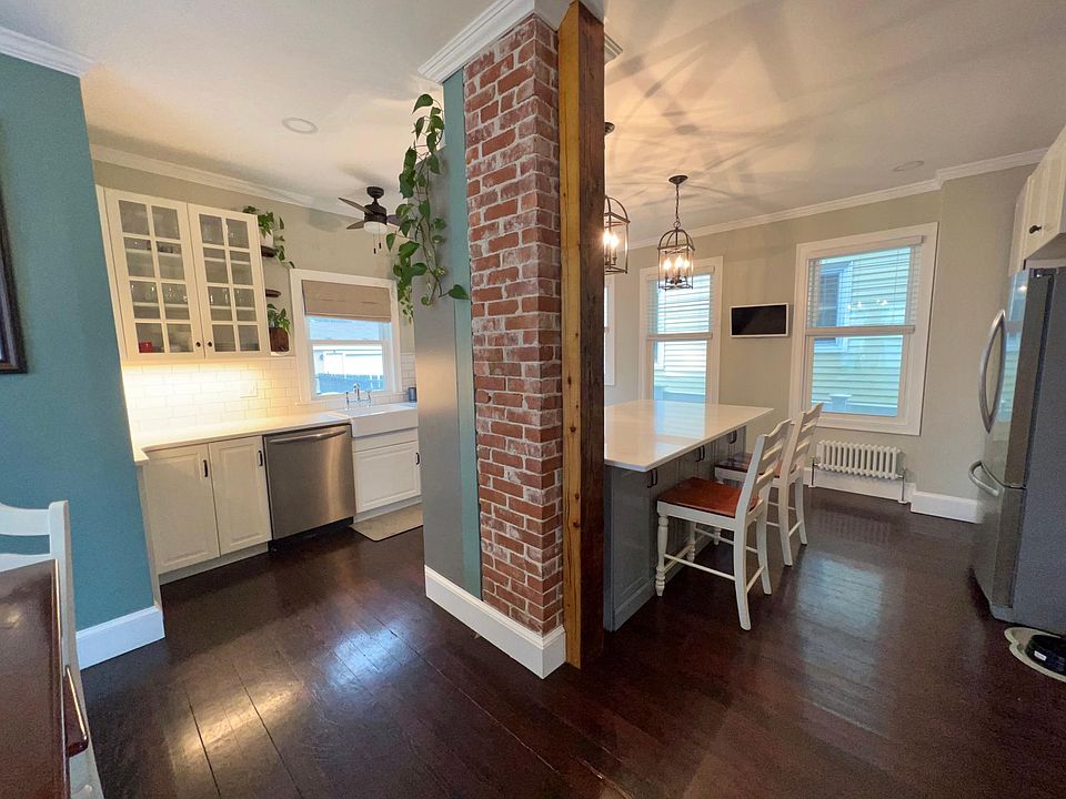 98 Warner St, Newport, RI 02840 Zillow