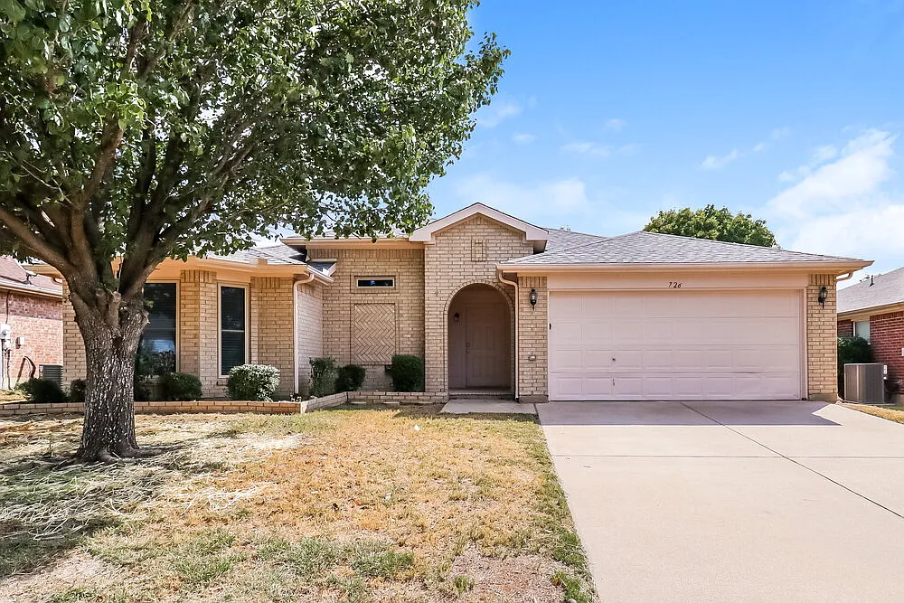 3 bed, 2.0 bath, 1564 sqft, $2,265 — Photo 1