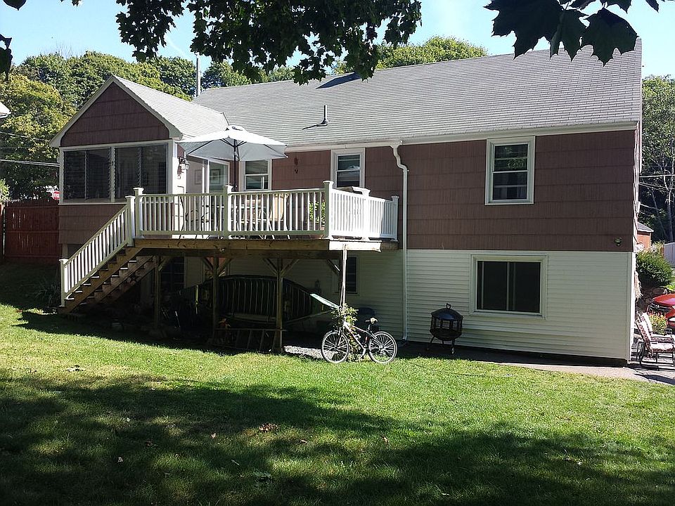 2nd image of 18 Lovell St