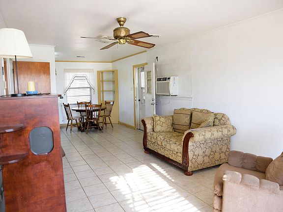 5th image of 406 Fontelieu Dr