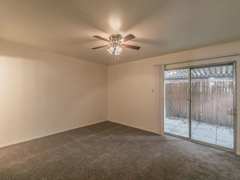 4808 Bryce Ave #4 — Photo 32