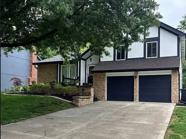 3507 NE Logwood Ct, Lees Summit, MO 64064