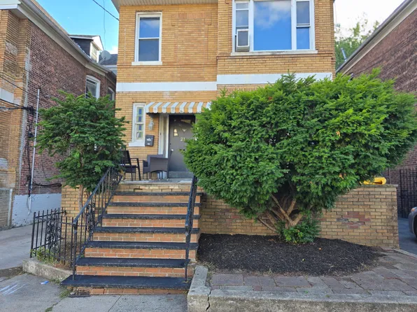 21 Wegman Pkwy #1, Jersey City, NJ 07305