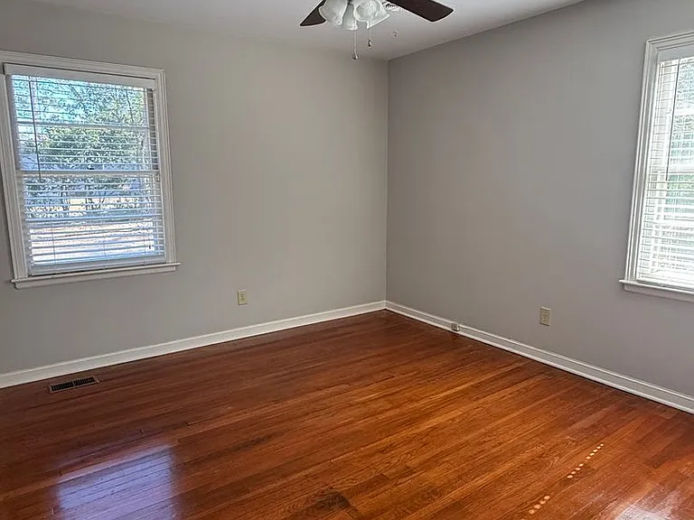 2109 Fleming St — Photo 6