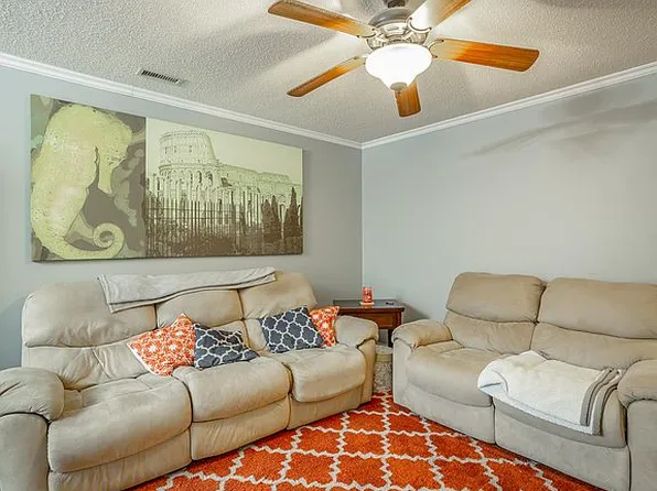 7530 Eric Dr, Chattanooga, TN 37421