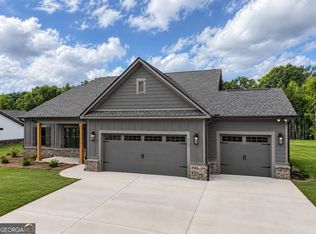 417 Weslyn Dr, Social Circle, GA 30025