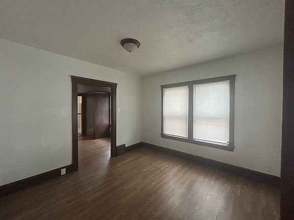 4th image of 2114 Dowd Ave