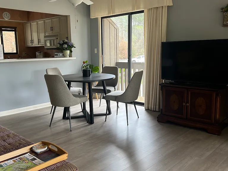 10 Pine Tree Rd #232 — Photo 8