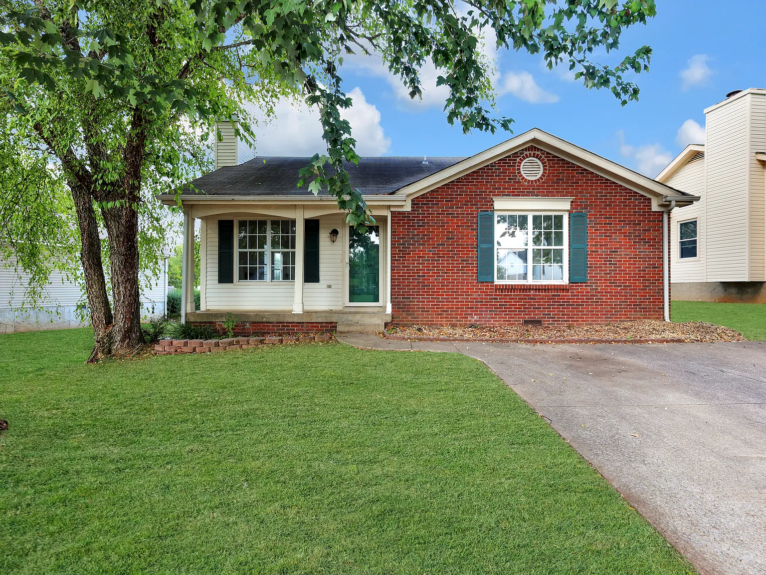 89 Grassmire Dr — Photo 1
