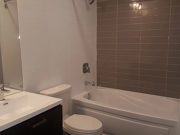 125 Redpath Ave #906 — Photo 14