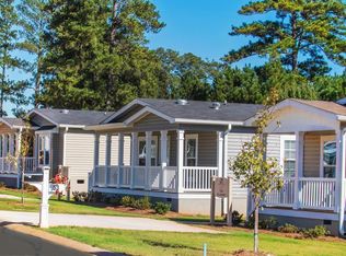 63 Meadow View St, Newnan, GA 30263