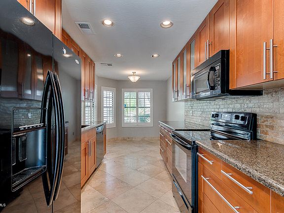 4th image of 7704 S Taylor Dr