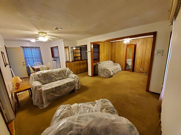 3rd image of 2008 N Overbrook Dr
