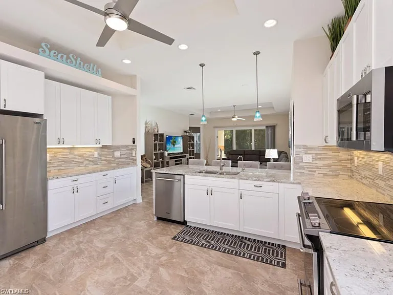 2753 Linda Dr — Photo 14
