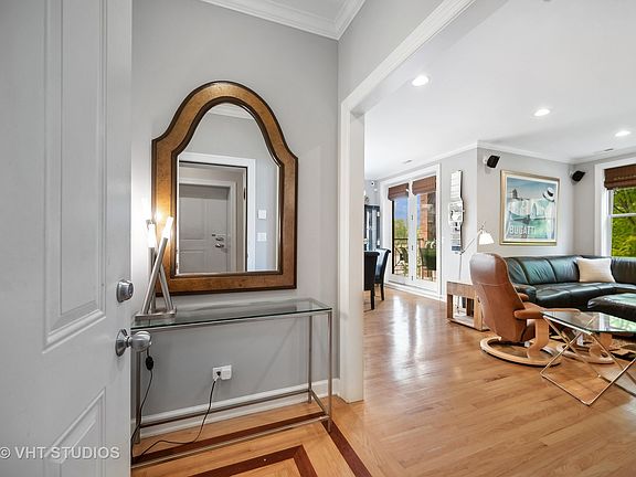 4th image of 525 Hinman Ave APT 2S