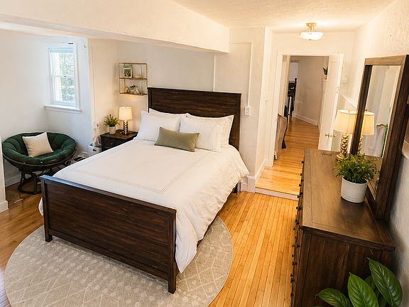 5th image of 31 Grove St #B