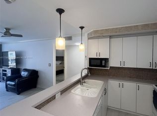 3545 NE 167th St APT 205, North Miami Beach, FL 33160