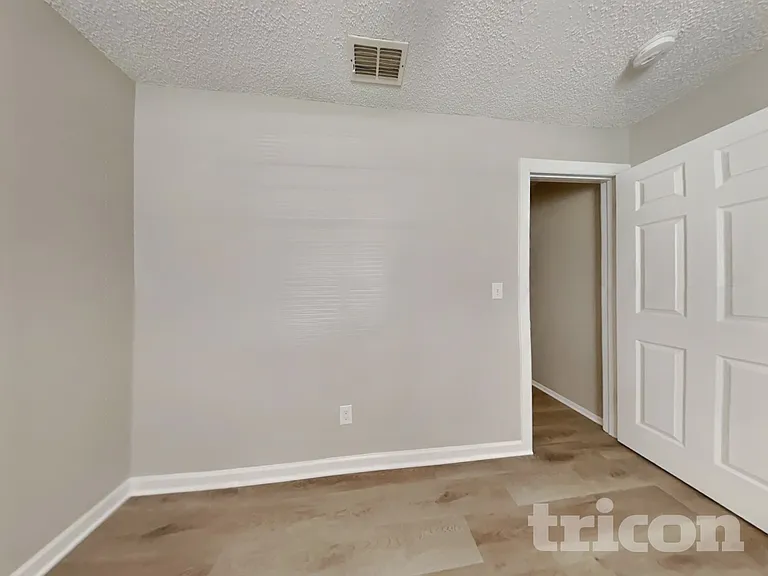 3154 Macdonald Dr — Photo 7
